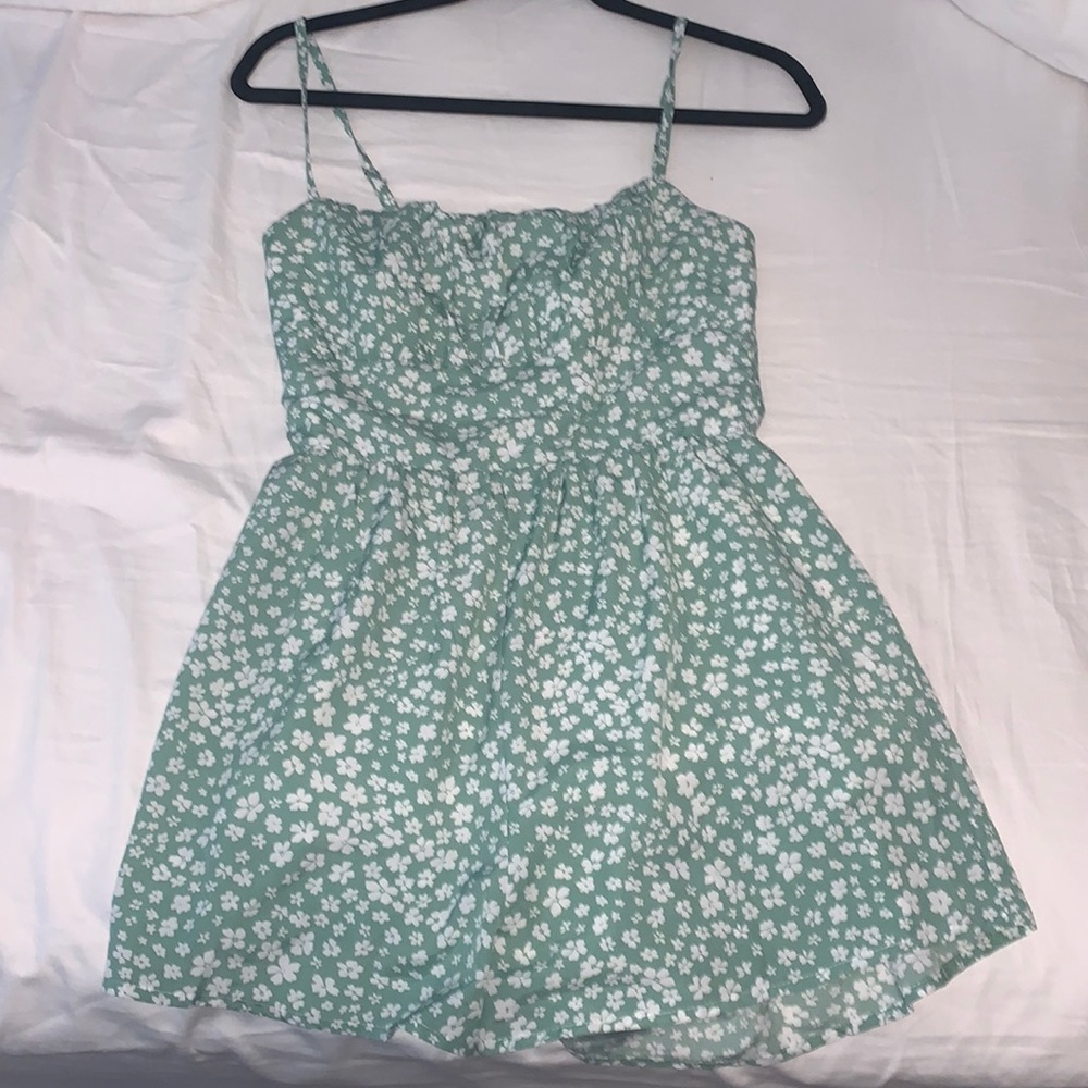 Green Princess Polly romper size 6
